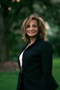 Image of Stephanie Bridges