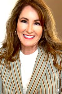 Image of Vicky Wynn