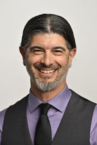 Image of Vinnie Miresse