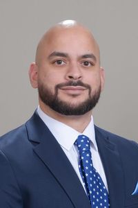 Image of Christopher Leon