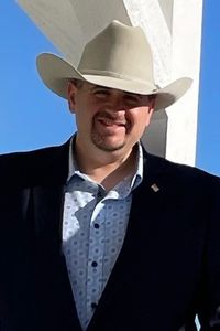 Image of Darren Ellis