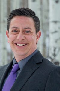 Image of Kris Campbell
