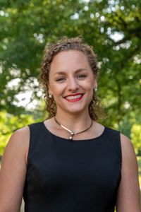 Image of Katie Dixon