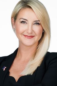 Image of Lindsay Cole