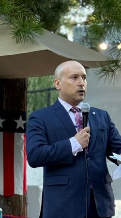 Image of Andres Valleza