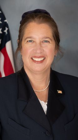 Image of Beth Farnham