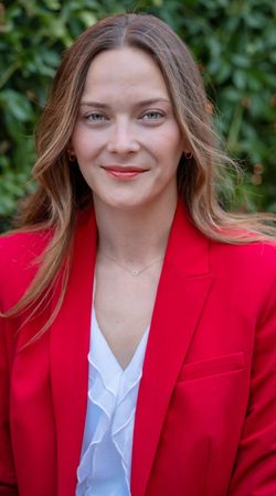 Image of Courtney Head