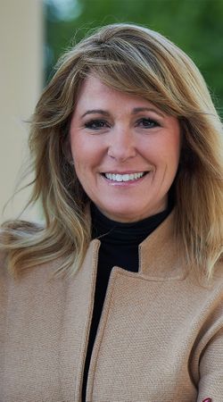 Image of Kelly Schulz