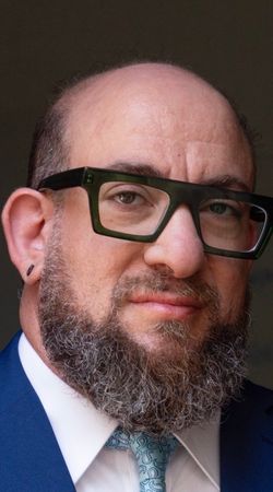 Image of Mir Yarfitz