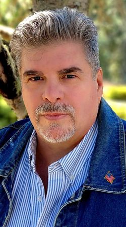 Image of Paul Romero