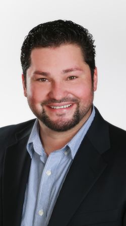 Image of Stephen Varela