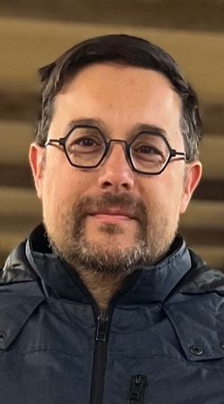 Image of Steven Carbajal