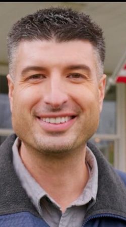 Image of Tom Barrett