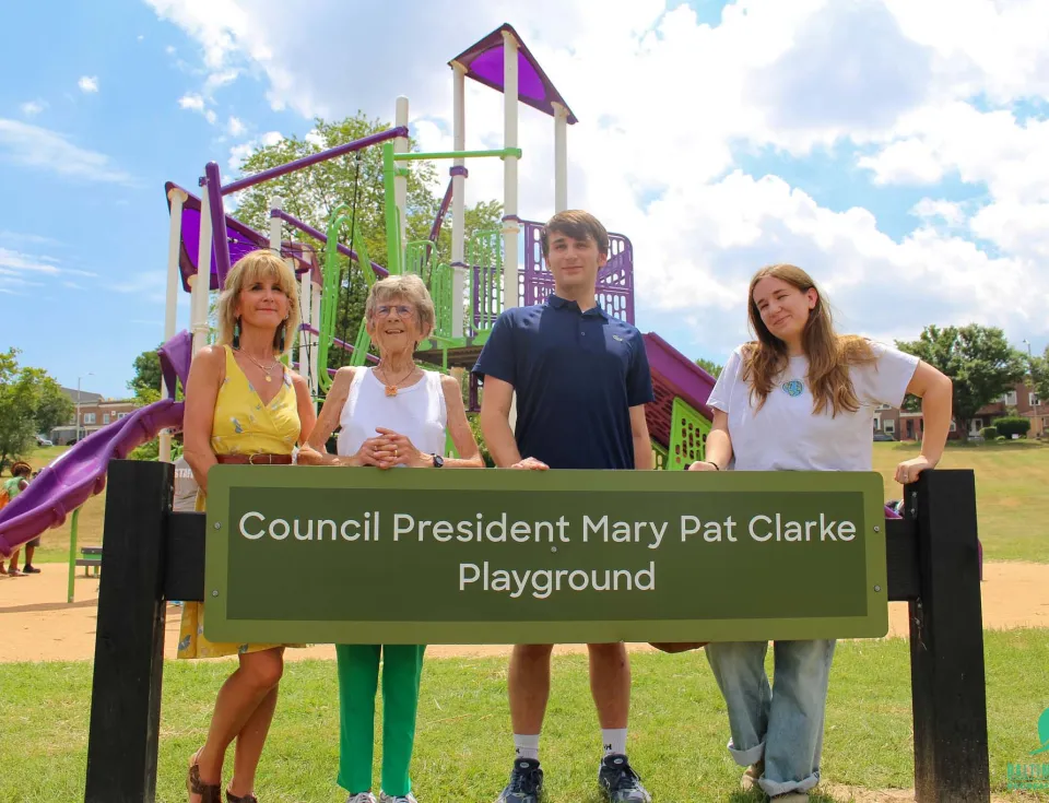 alt= 'PlayGround-Mary'