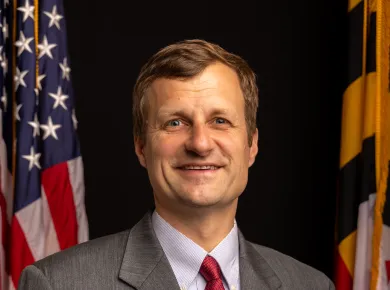 Headshot of City Council Member Mark Parker