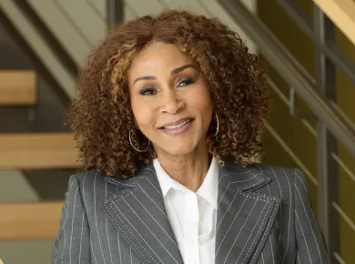 Cabinet-Janet-Abrahams