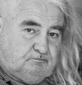 The Critic by James Selders