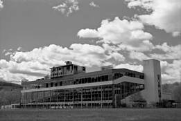 Green Mountain Racetrack by Matthew Mu