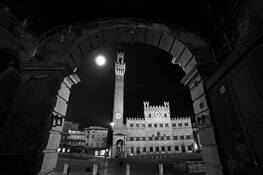 Piazza Del Campo by William Rogers
