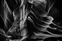 Antelope Canyon by Roberto Soares-Gomes