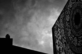 Eyes Meet by Roi Hew