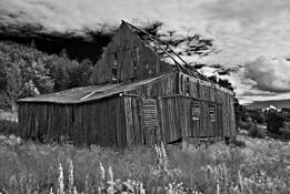 Old Barn by Harald Ingebrigtsen