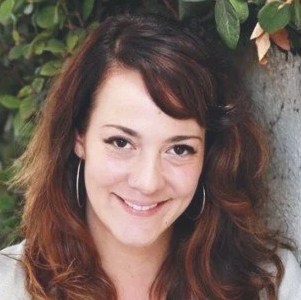 headshot of alumna Alayna Kramer, GSE '06