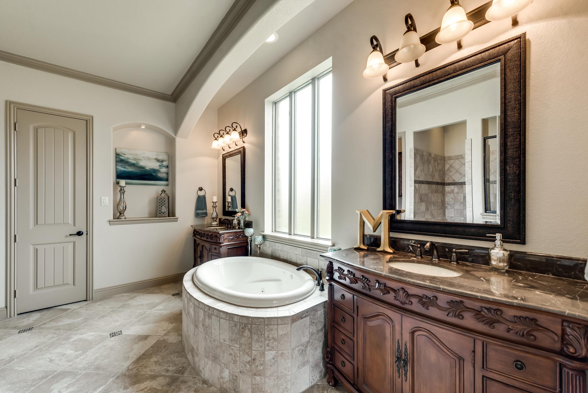 1200 Saddle Creek Dr   21