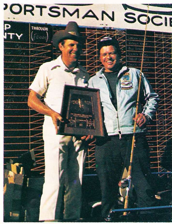(5) Dee Thomas Jul Aug 1975 BM Dee Thomas debuts his Flippin' technique at Bull Shoals Reservoir and handily wins by nearly 10 pounds. Jul/Aug 1975 issue of Bass Master Magazine.