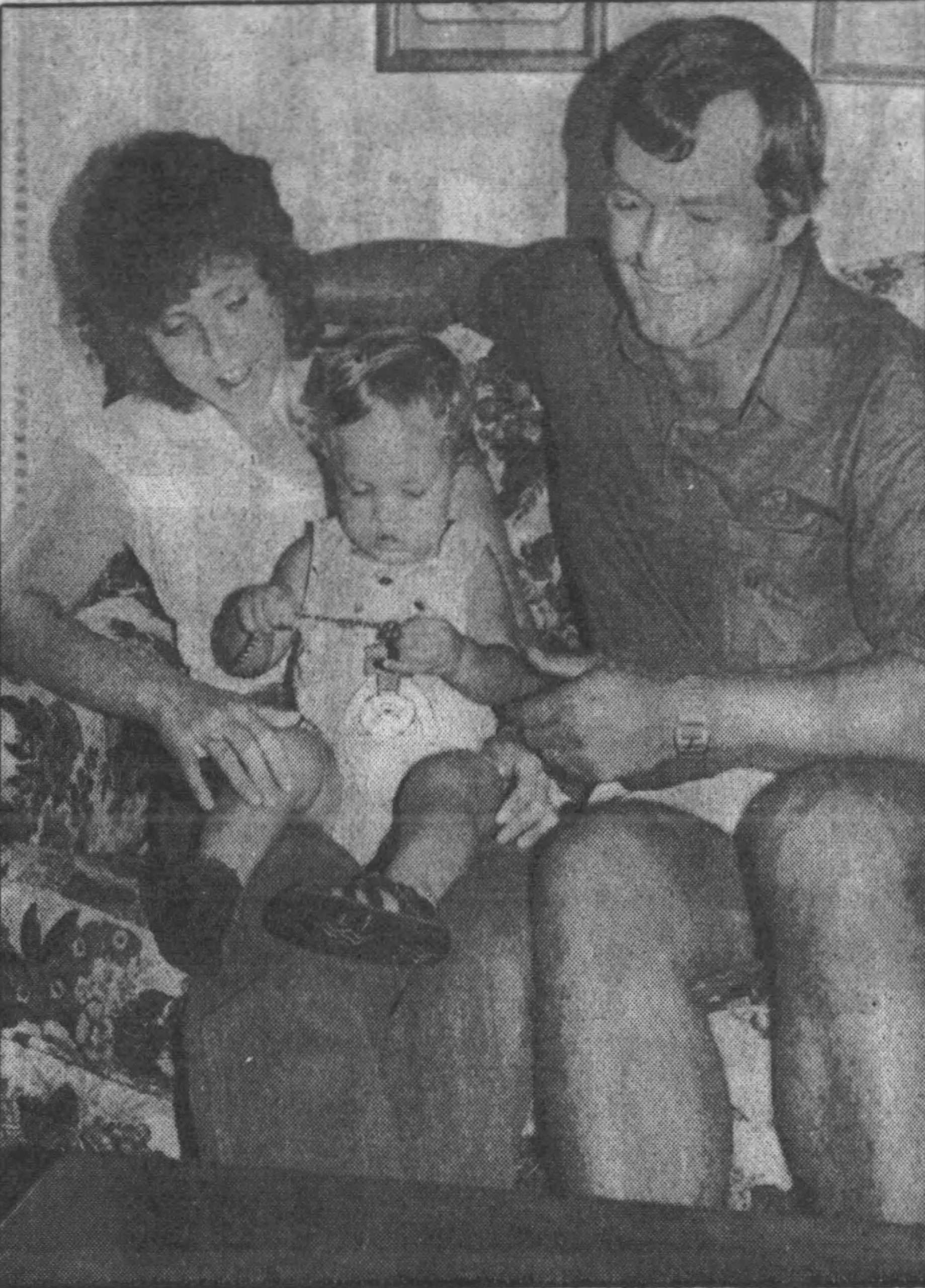 Cliff-Craft_Jun_1982 Original Caption: WIGGLY: Cliff, Bonnie Craft watch son, Jeremy, play with plastic worm. June 1982, The Atlanta Constitution, photo credit: Charles Salter/ The Atlanta Journal