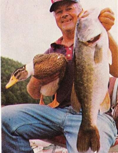 1978 Fudgey the Pointing Duck.