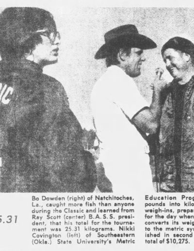 Bo Dowden talks to Ray Scott after all the pins had fallen at Classic VI. Photo: The Kansas City Star Sunday Nov 7, 1976.