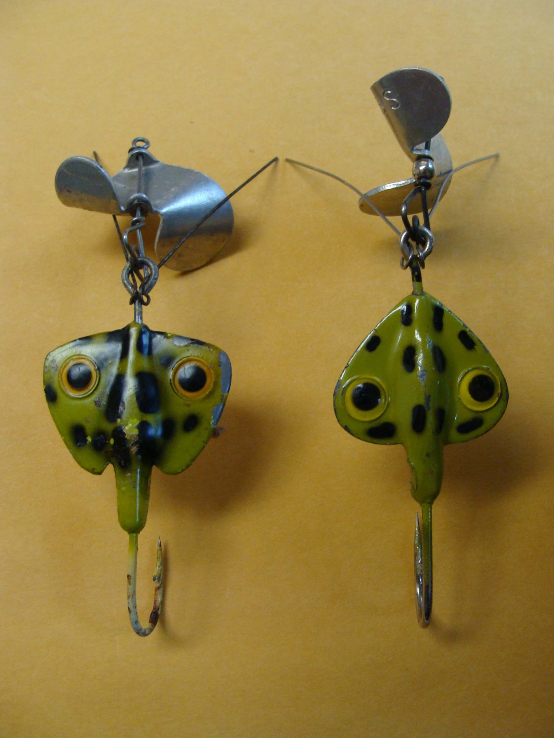 The 1946 (left) and 1947 versions of the Arbogast Sputterfuss. Image Bill Sonnett.