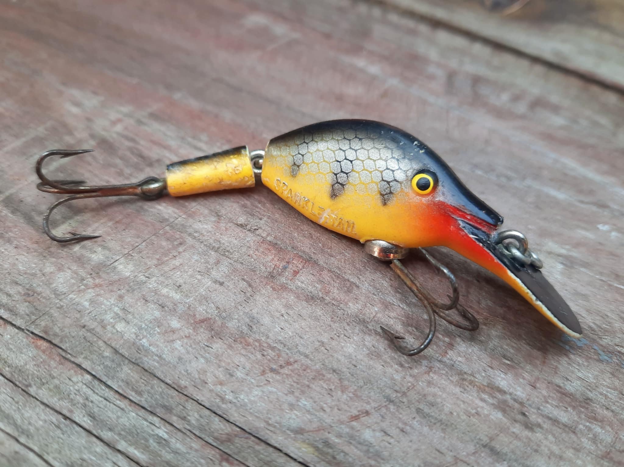 Leurre Crankbait Vintage HUBBARD – Sparkle Tail – Jaune/Orange – 7cm – 70/80’s