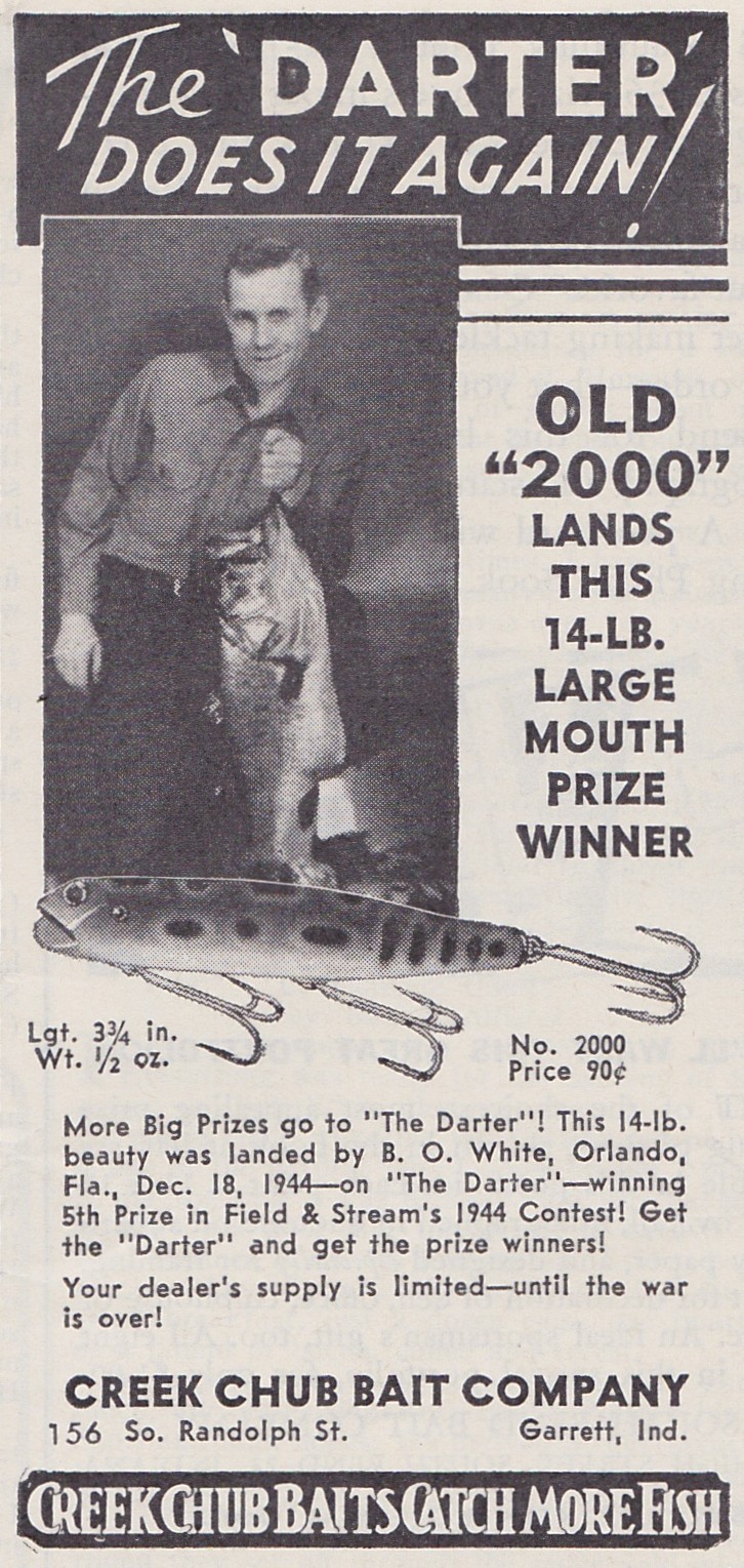 Creek Chub Bait Co. "Old 2000" Darter ad in Hunting and Fishing magazine, June 1945 issue.
