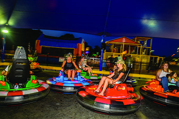 People enjoying Spin zone amusement