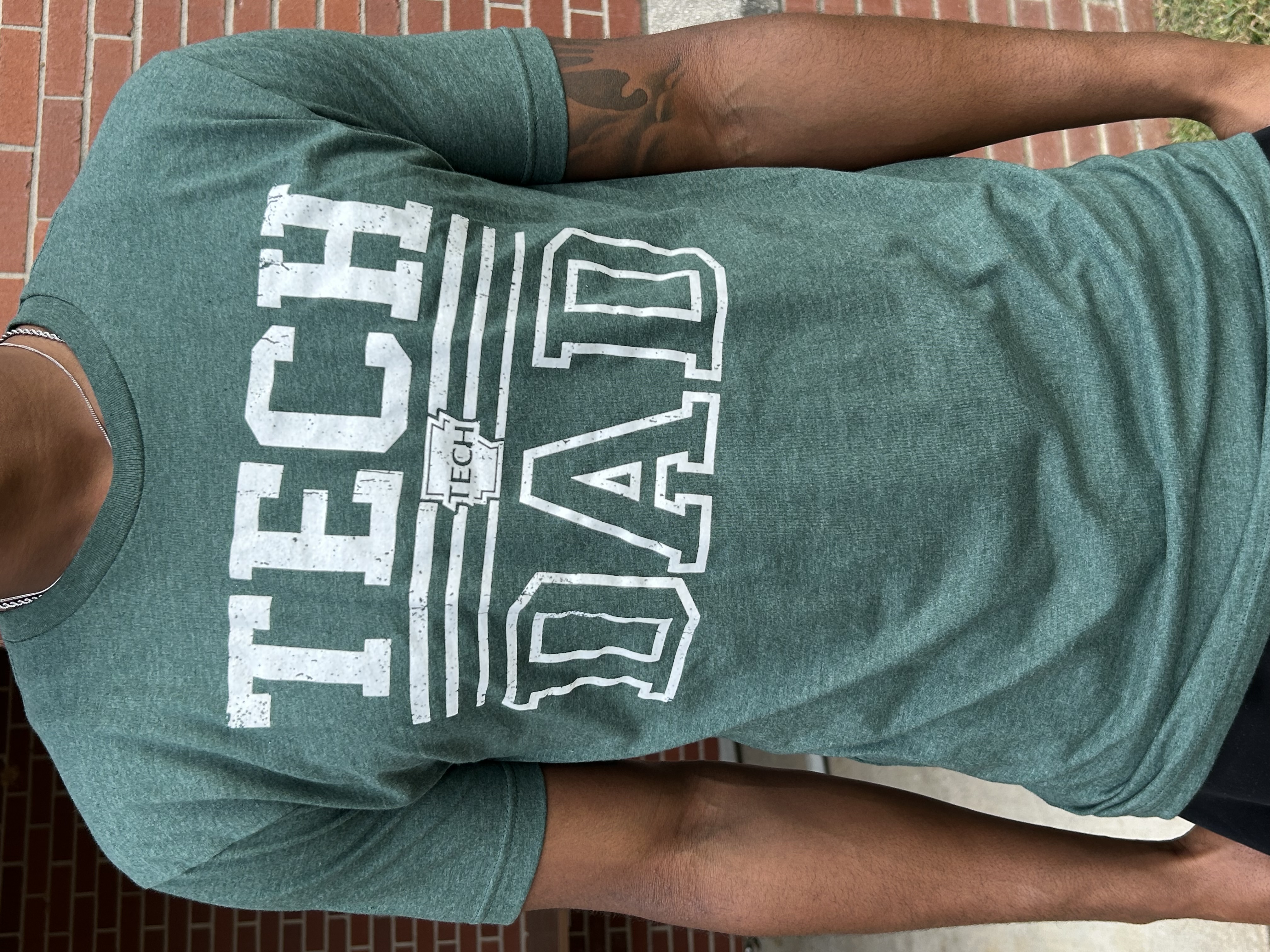 TECH DAD T