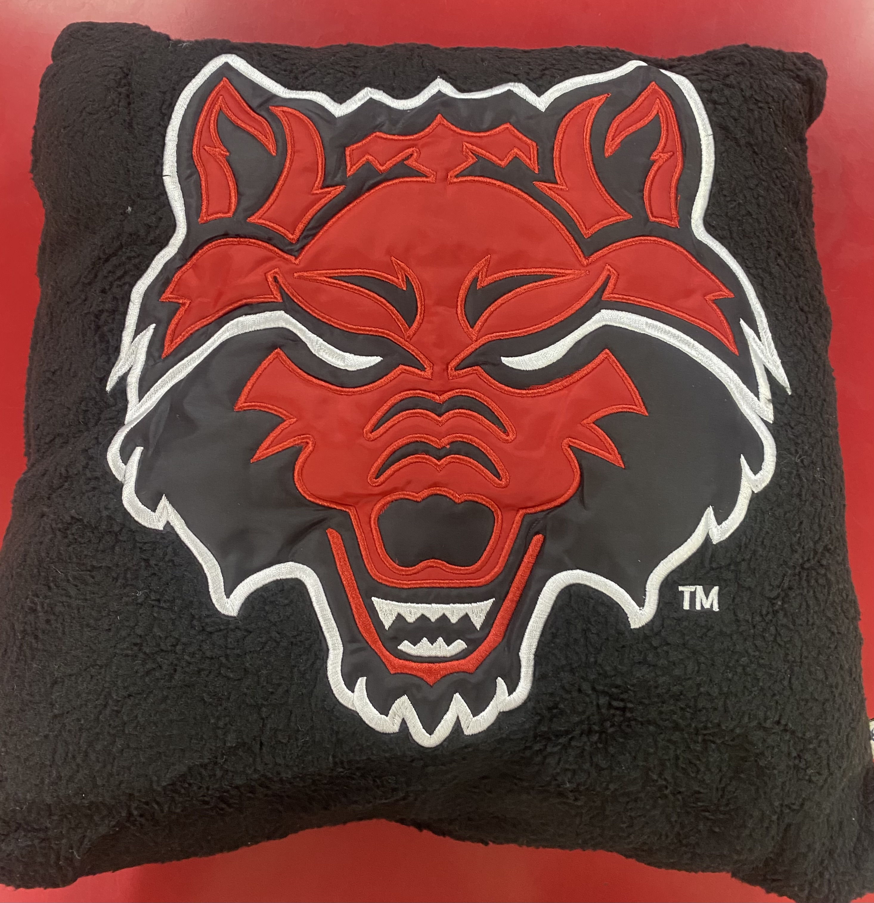 Pebble Fleece Pillow Black OS