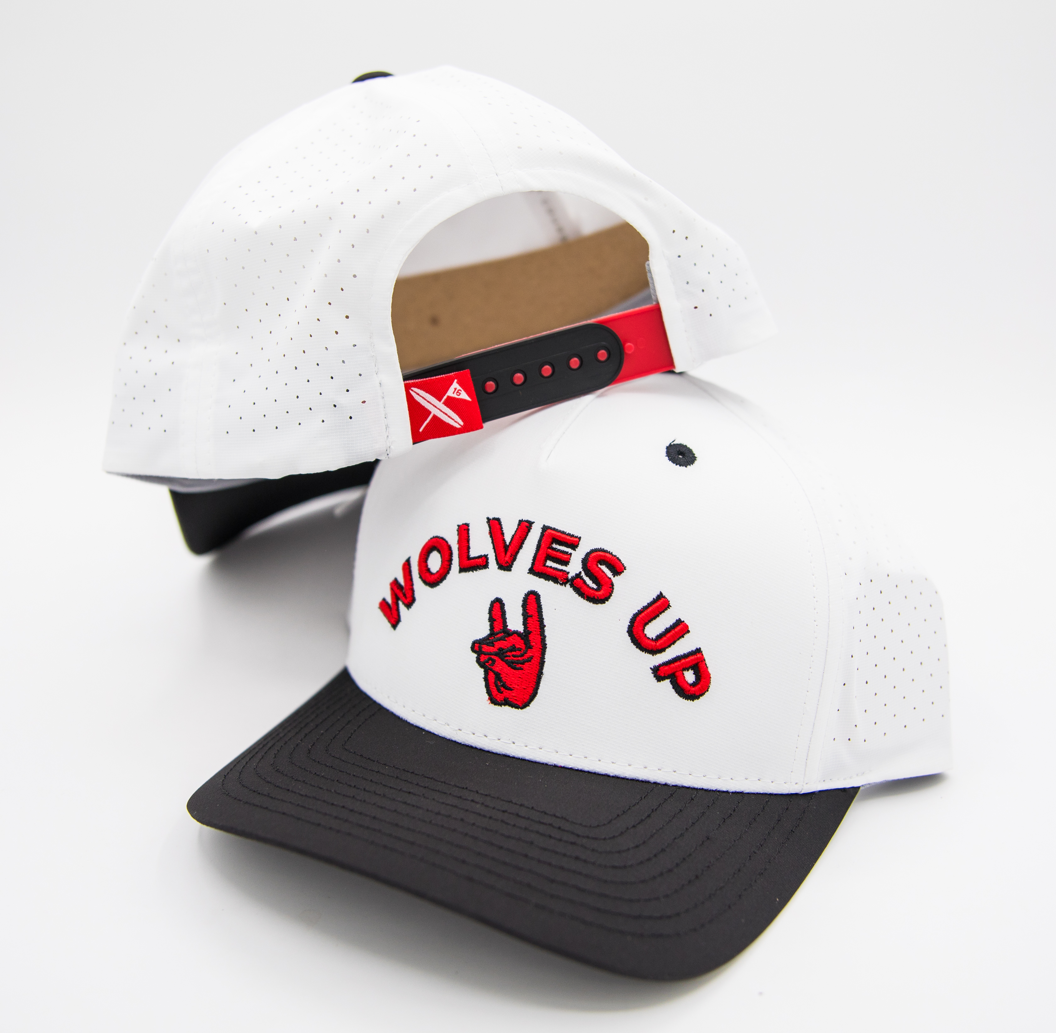 Wolves Up Fairway Hat
