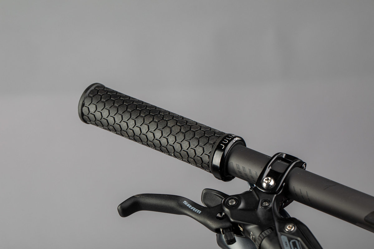 2021 Juliana Furtado Carbon C XT