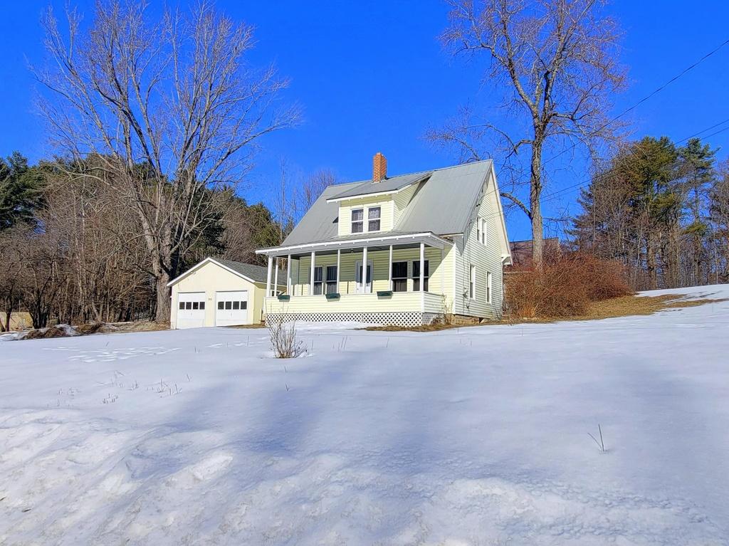 3BR, 1BA Home for rent in Wilton, with 2 car garage and a nice yard