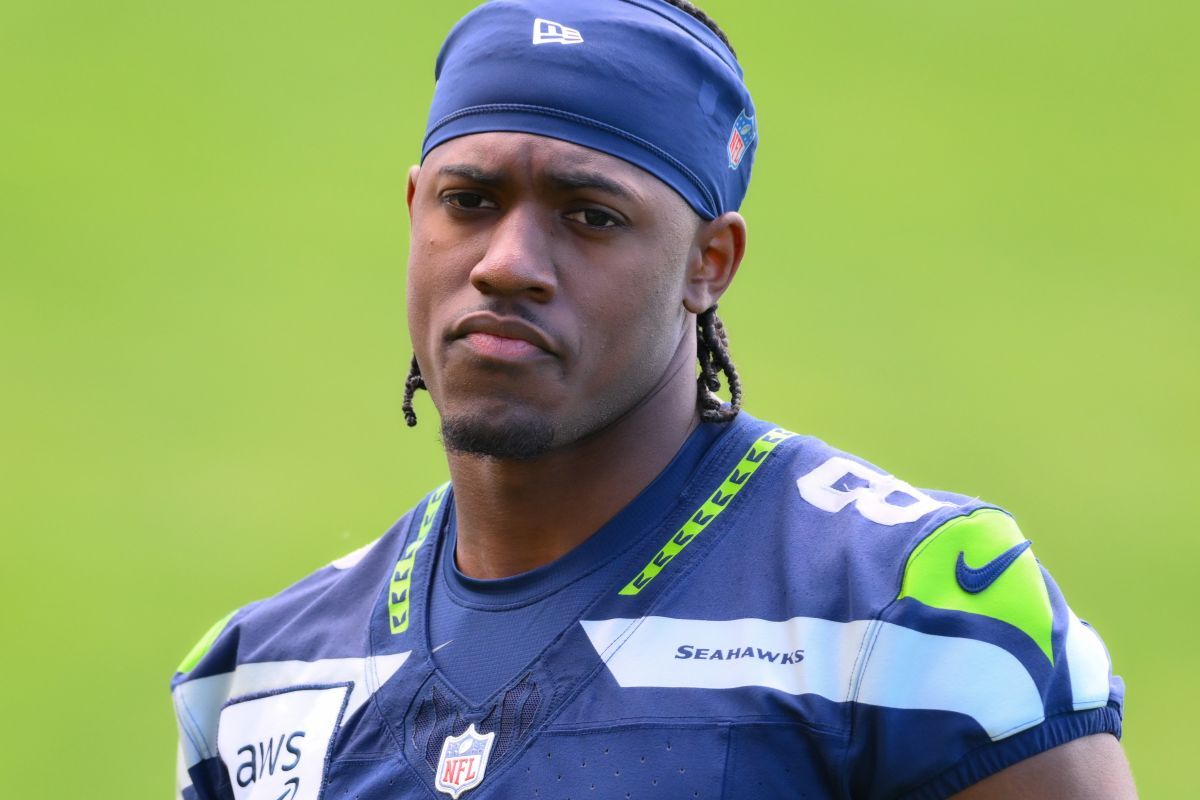2026-27 NFL Rookie Of The Year Odds: Love, Mendoza Co-Favorites