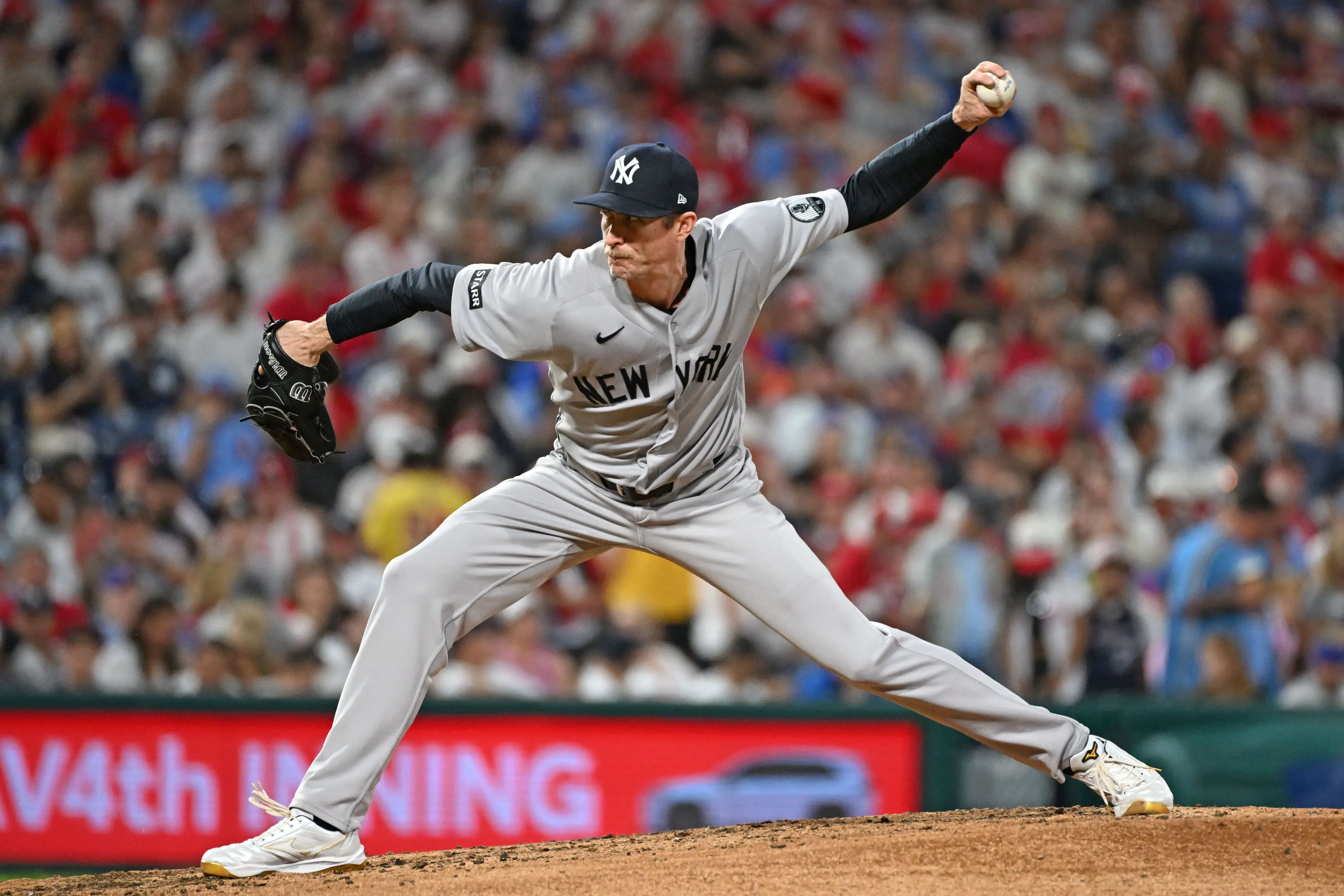 New York Yankees pitcher Tim Hill (41) throws a pitch during the fourth inning against the Philadelphia Phillies at Citizens Bank Park. Mandatory Credit: Eric Hartline-Imagn Images