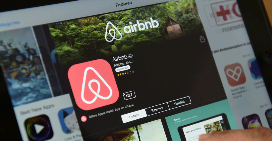 Airbnb now lets users pay less up front for bookings | BEAMSTART News