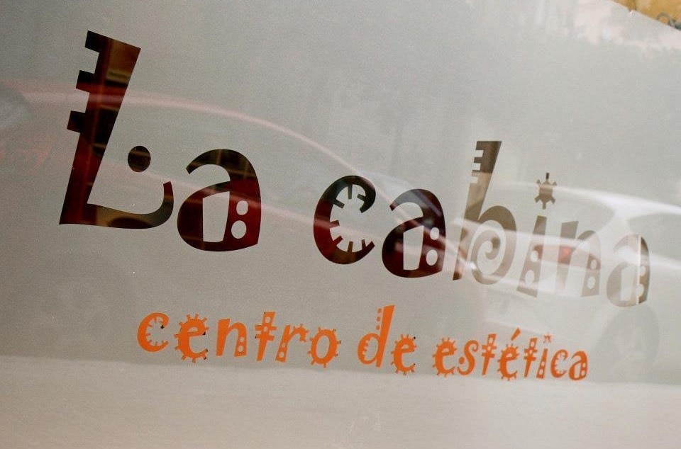 La Cabina De Eva Y Tina