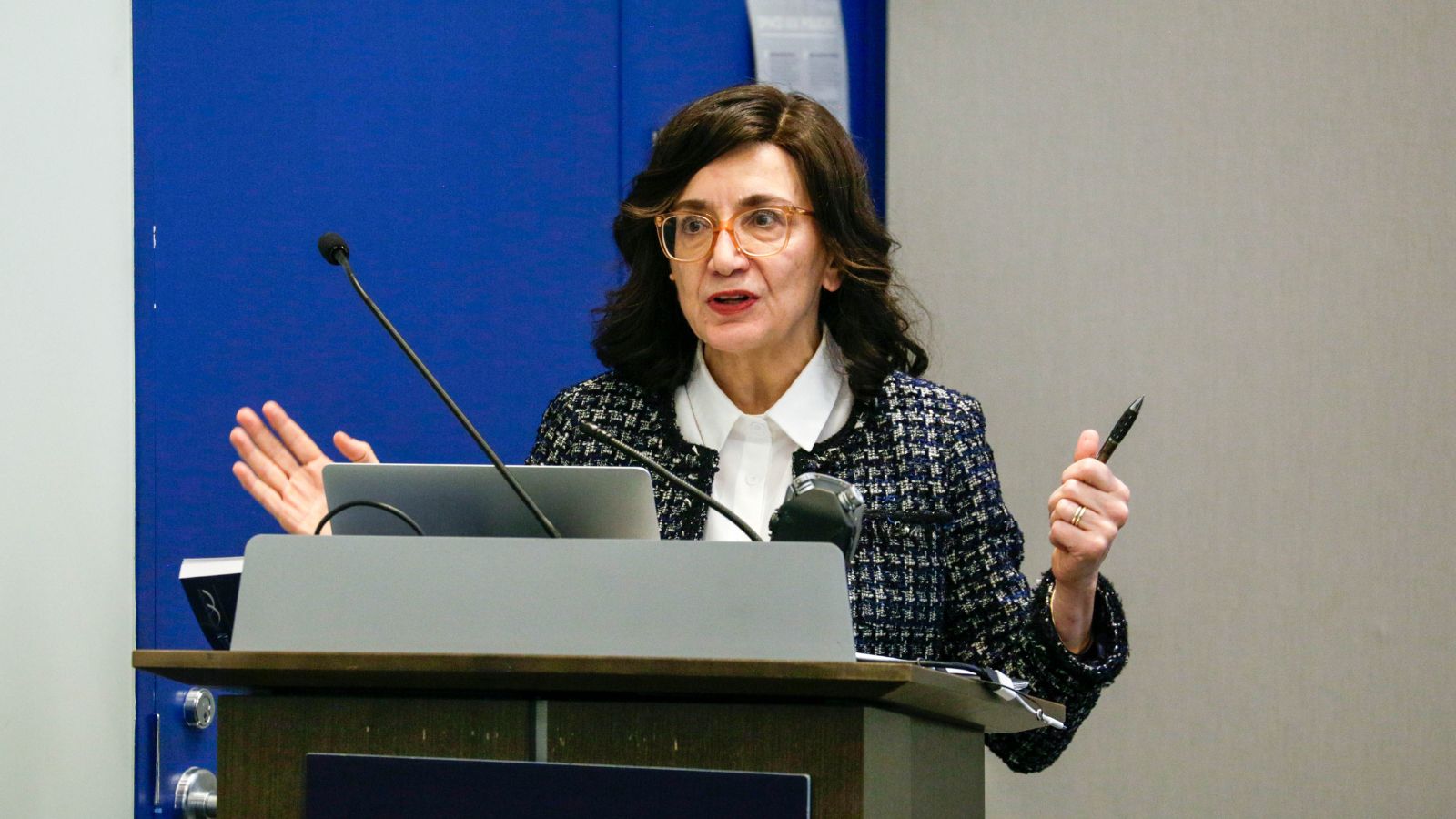 Jocelyne Cesari provides remarks on the structure of the special issue.