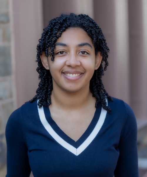 Amber Stanford headshot