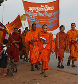 WFDD Fellow in Cambodia blogs: "The Dhammayietra (Part 2)"