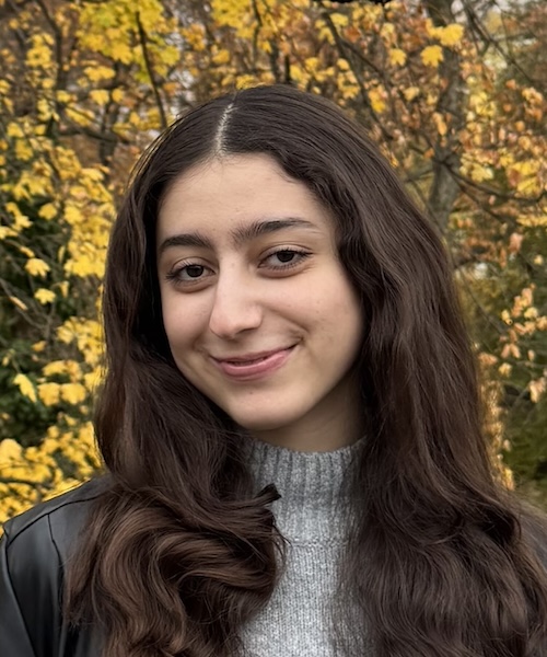 Farkhunda Fazelyar headshot
