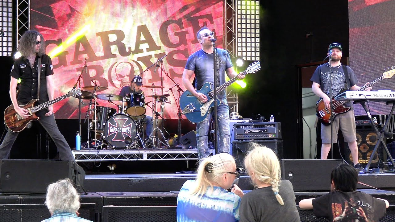 Garage Boys